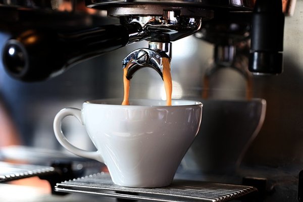 Succombez au goût unique des machines à café illy